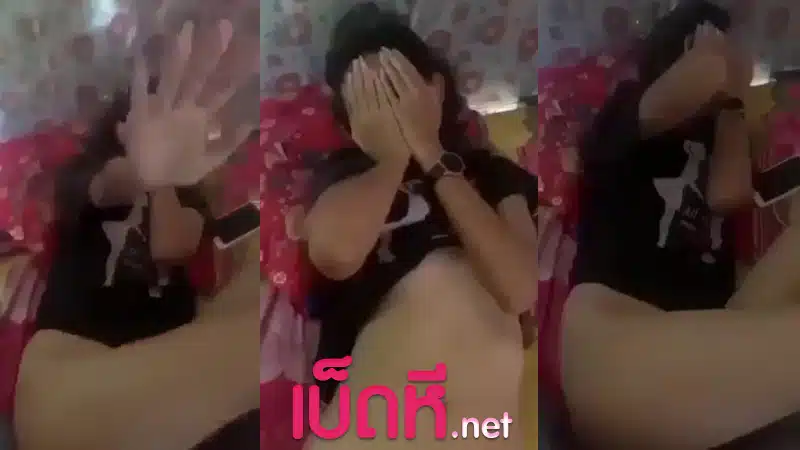 คลิปหลุดไทย นักเรียนม.ต้น พาแฟนมาเย็ดช่วงวันหยุด แหย่หีสองนิ้วคาชุดกีฬา เสียงไทยชัด หีน้อยๆรูฟิตๆ กระหน่ำซอยหีโคตรเด็ด