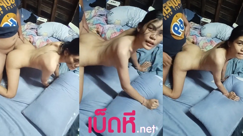 คลิปหลุดนักเรียน สาวขี้เงี่ยนทางบ้าน นัดเย็ดหีกันตอนแม่ไม่อยู่ โดนแฟนจับหันหลังกระซวกรูหี ตั้งกล้องถ่ายหันยิ้มเสียวๆให้กล้อง เย็ดสดปล่อยใน